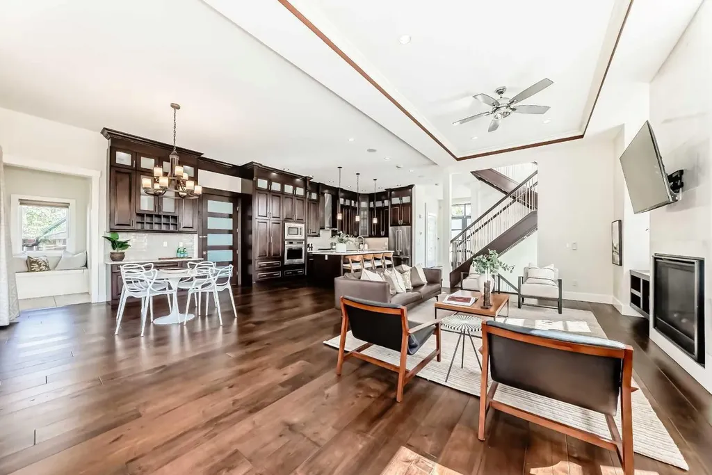 602 22 Avenue NE Calgary AB T2E 1V2
