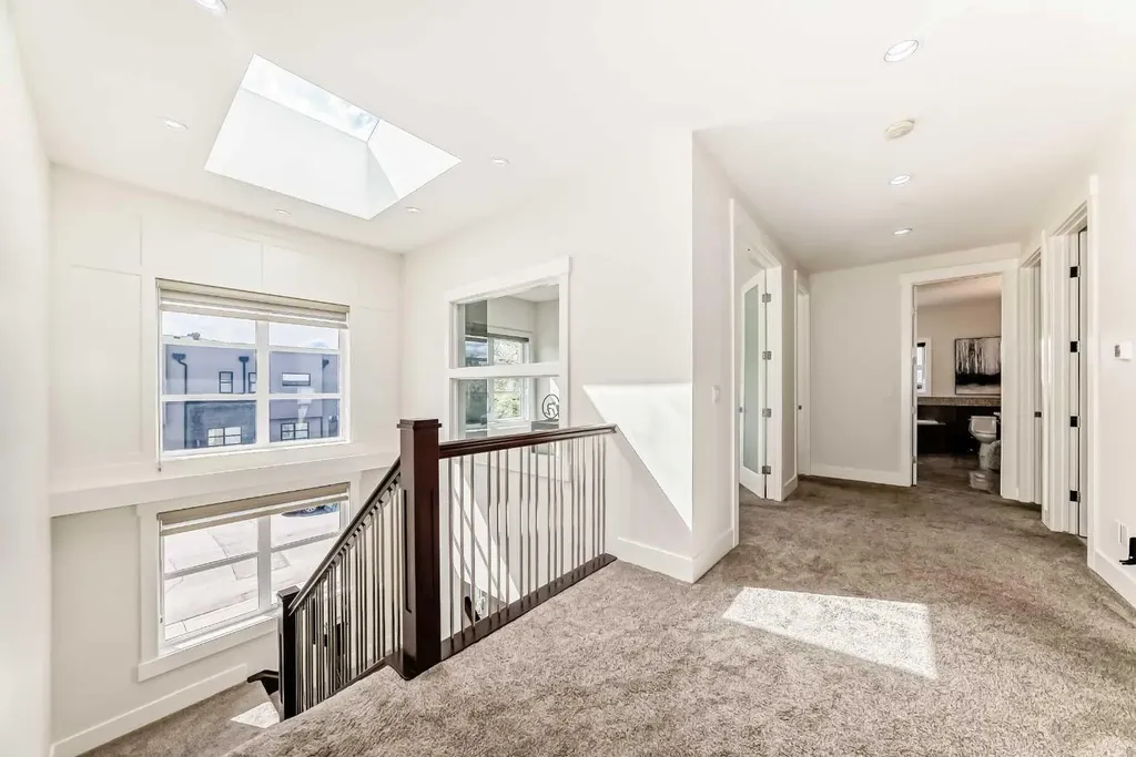 602 22 Avenue NE Calgary AB T2E 1V2