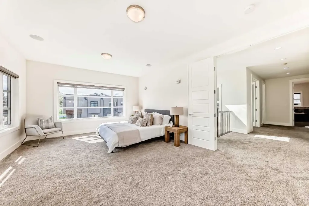602 22 Avenue NE Calgary AB T2E 1V2