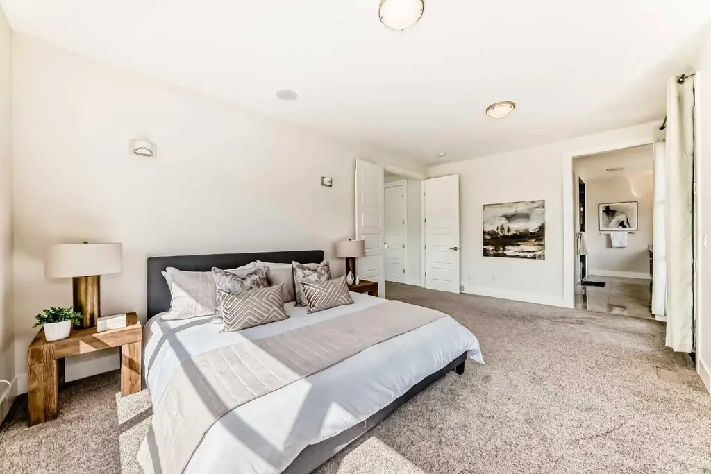 602 22 Avenue NE Calgary AB T2E 1V2