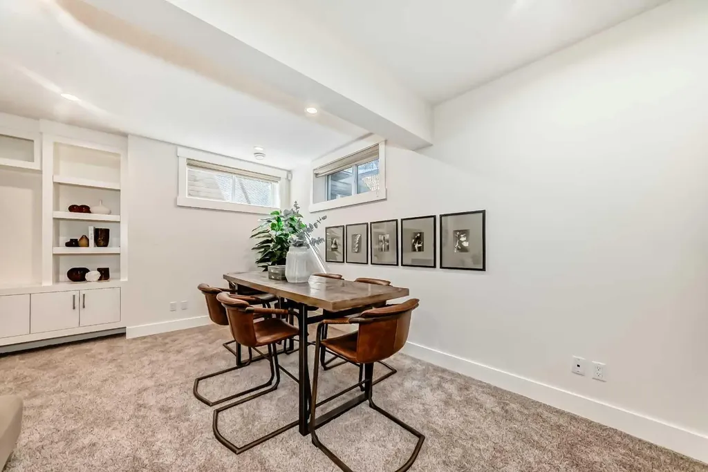 602 22 Avenue NE Calgary AB T2E 1V2