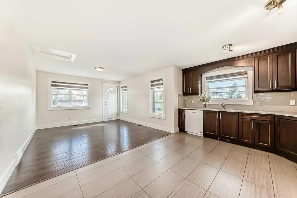 602 22 Avenue NE Calgary AB T2E 1V2