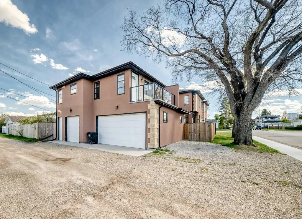 602 22 Avenue NE Calgary AB T2E 1V2