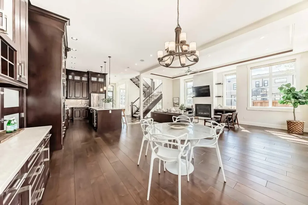 602 22 Avenue NE Calgary AB T2E 1V2