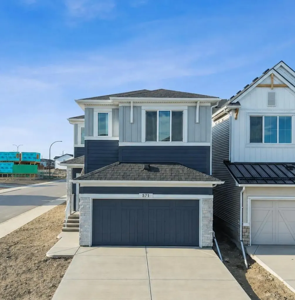 571 Buffaloberry Manor SE Calgary AB T3M3Z1
