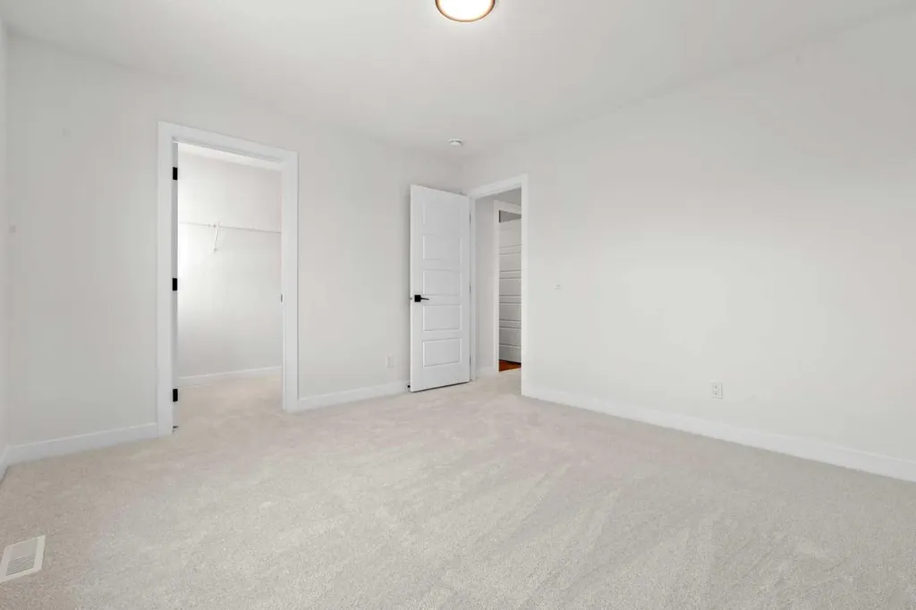 571 Buffaloberry Manor SE Calgary AB T3M3Z1