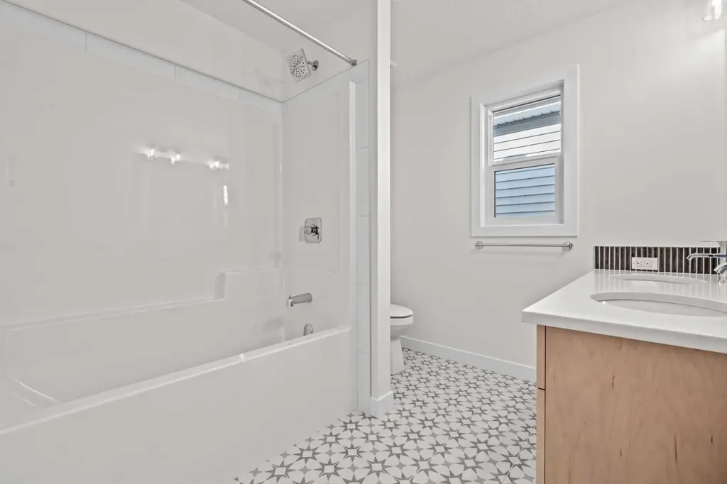 571 Buffaloberry Manor SE Calgary AB T3M3Z1