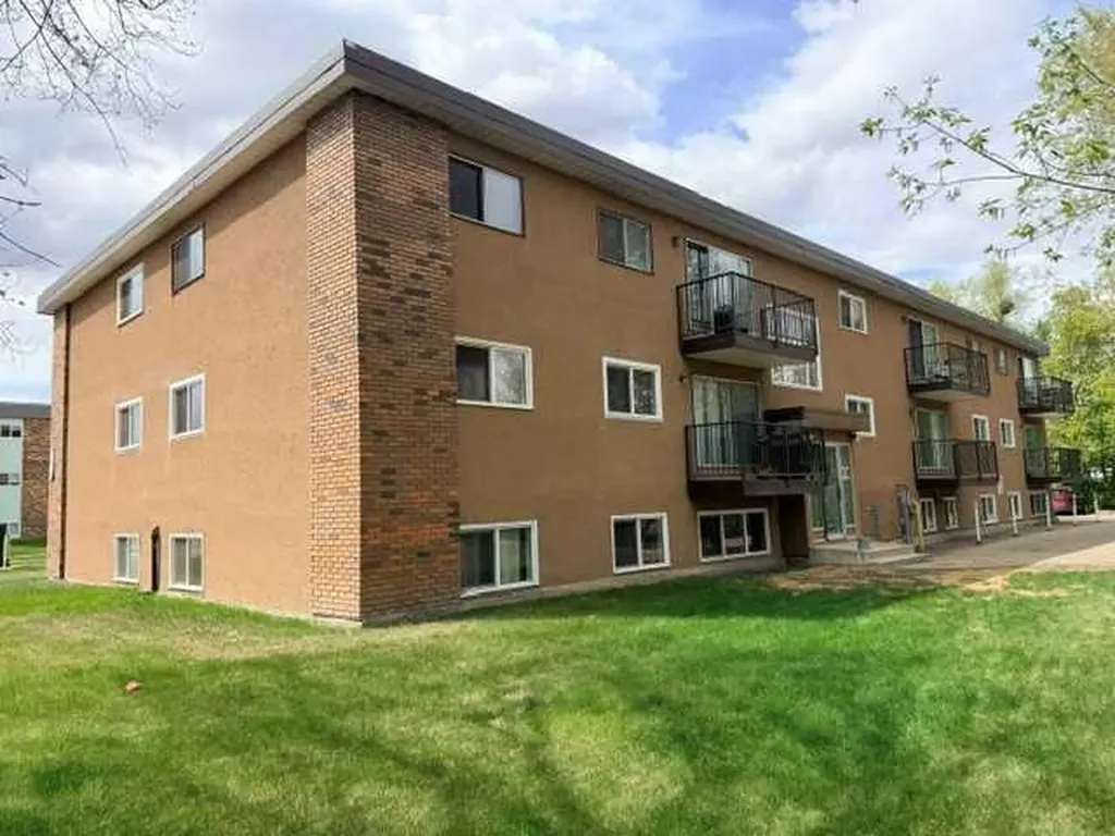 4714 55 Street Red Deer AB Y4N 2H9