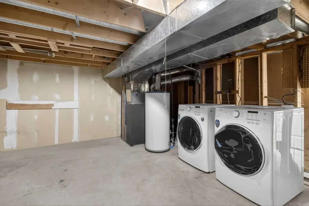 5340 17 Avenue SW Calgary AB T3E 6M3