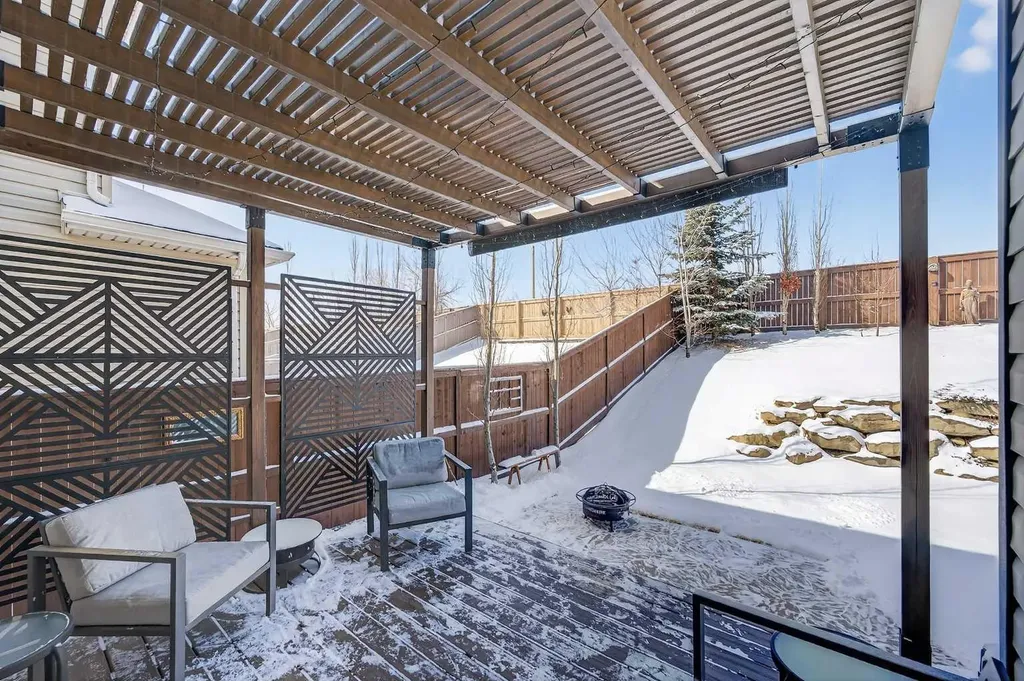 183 Reunion Grove NW Airdrie AB T4B 0Z3
