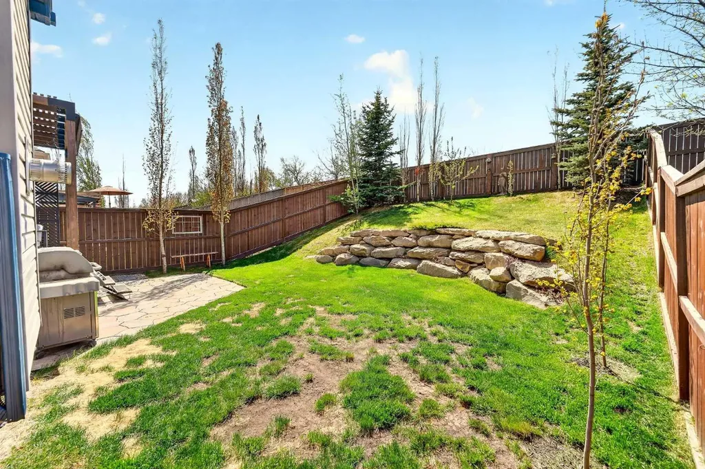 183 Reunion Grove NW Airdrie AB T4B 0Z3