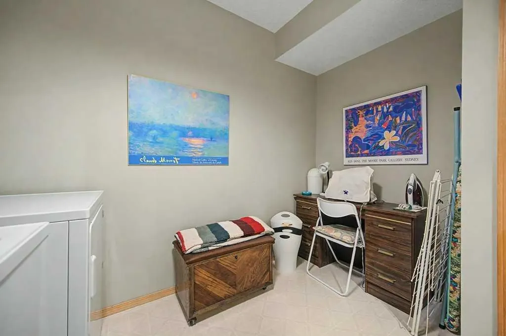 18 Prominence View SW Calgary AB T3H 3M8