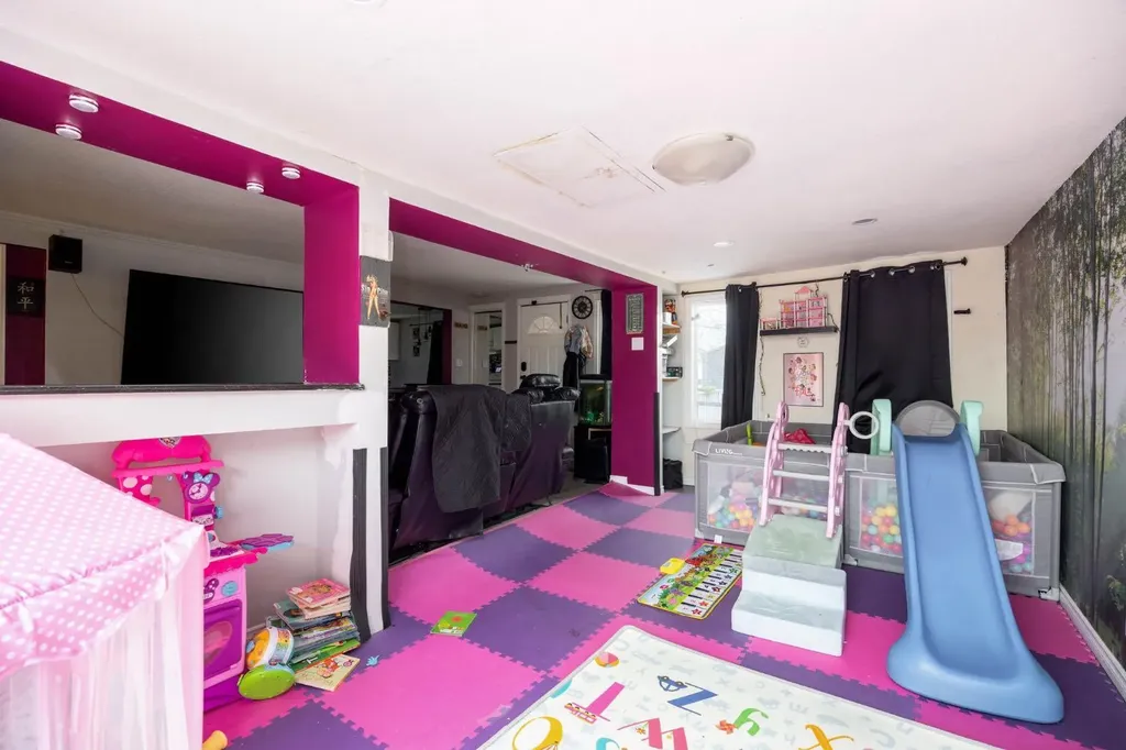 236 Grenfell Crescent Fort Mcmurray AB T9H2M6
