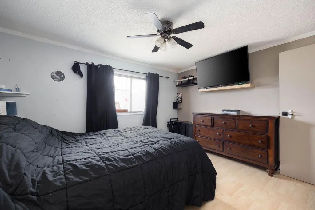 236 Grenfell Crescent Fort Mcmurray AB T9H2M6