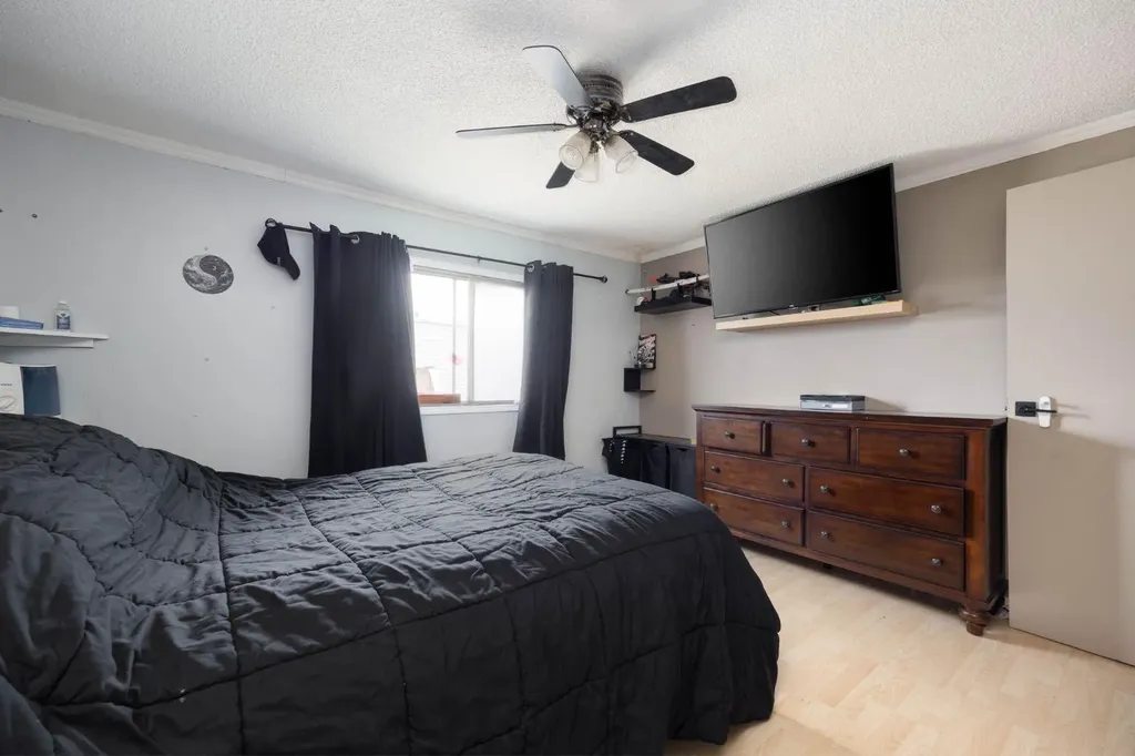 236 Grenfell Crescent Fort Mcmurray AB T9H2M6