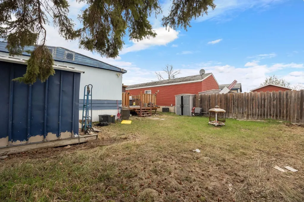 236 Grenfell Crescent Fort Mcmurray AB T9H2M6