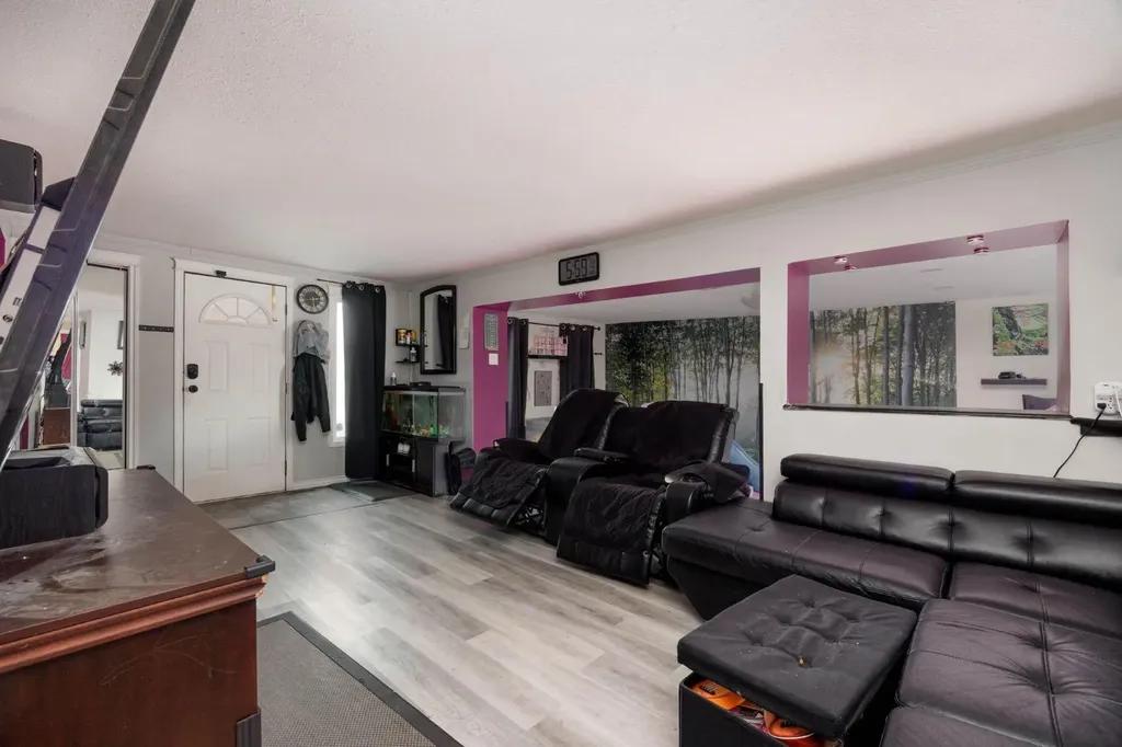 236 Grenfell Crescent Fort Mcmurray AB T9H2M6