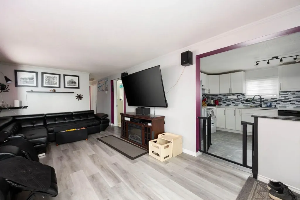236 Grenfell Crescent Fort Mcmurray AB T9H2M6