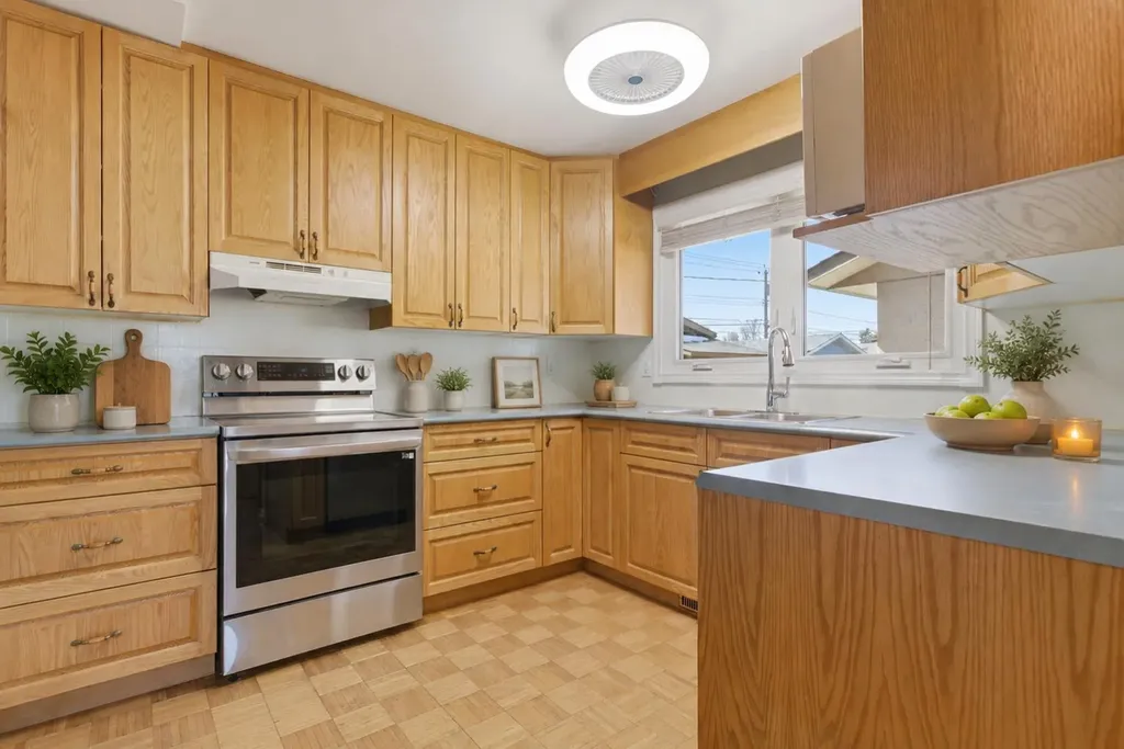827 Forlee Drive SE Calgary AB T2A 2E7