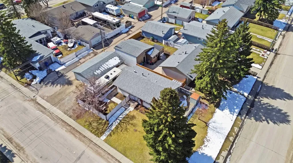 827 Forlee Drive SE Calgary AB T2A 2E7