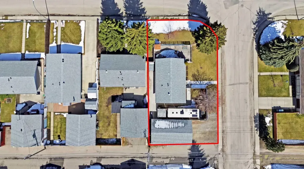 827 Forlee Drive SE Calgary AB T2A 2E7