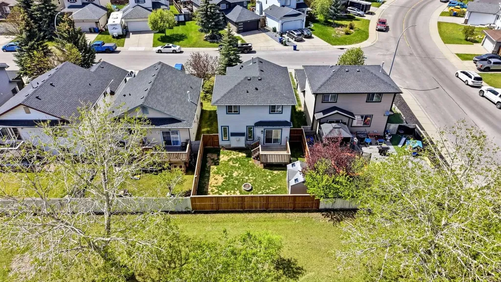 4 Big Springs Rise SE Airdrie AB T4A 1H2
