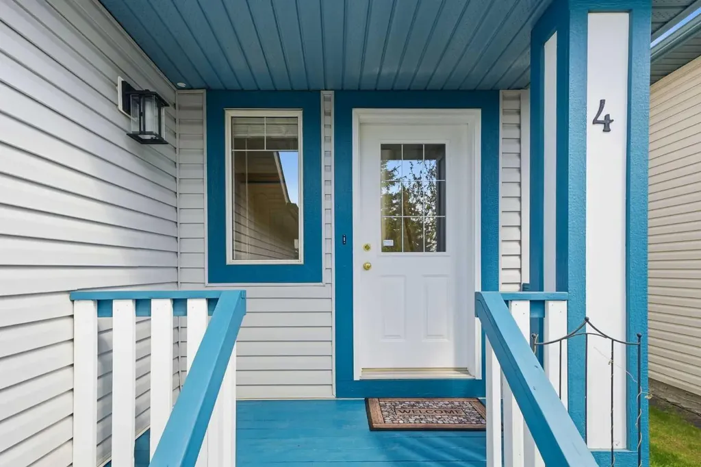 4 Big Springs Rise SE Airdrie AB T4A 1H2