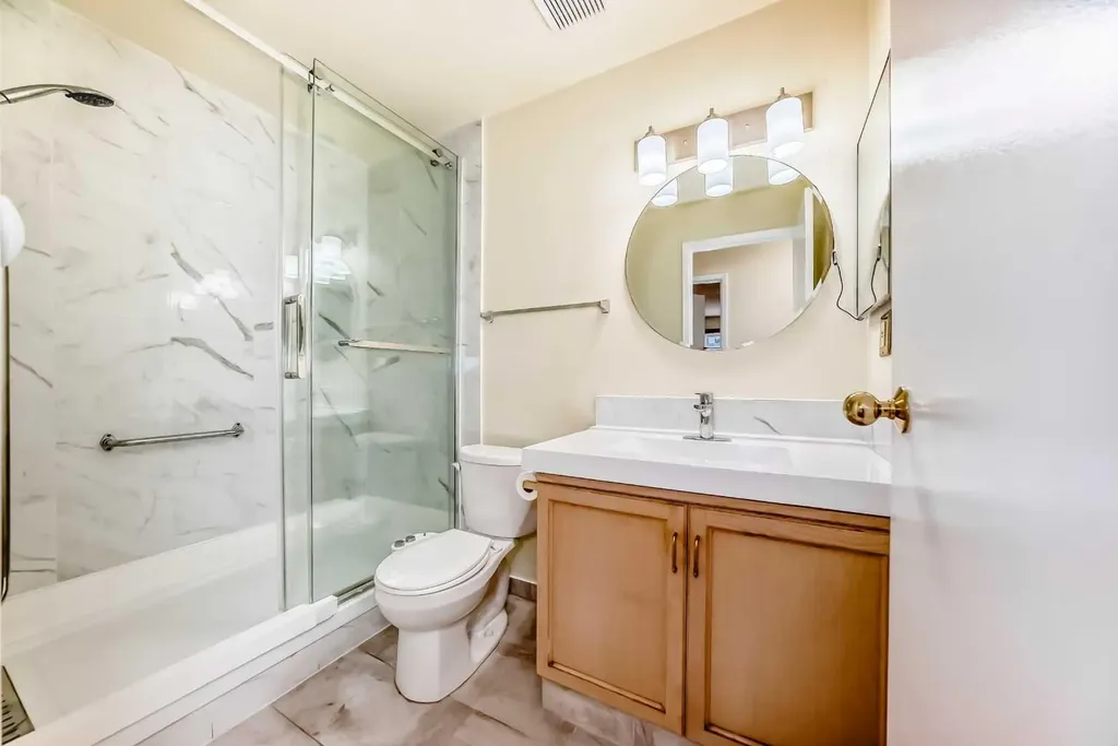 723 57 Avenue SW Calgary AB T2V 4Z3
