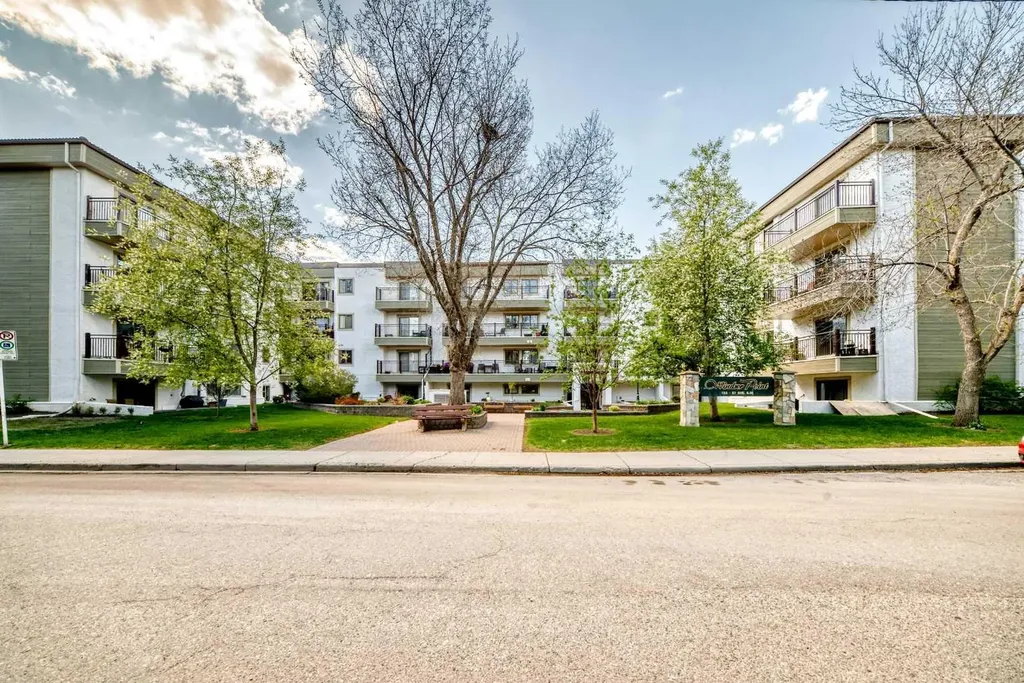 723 57 Avenue SW Calgary AB T2V 4Z3