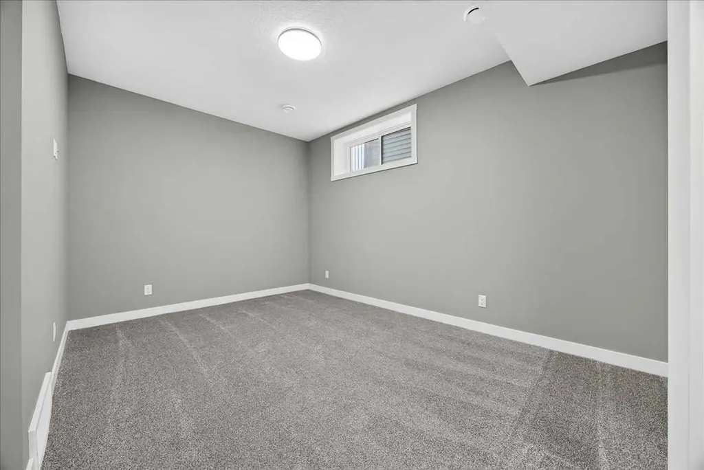 156 Crimson Ridge Place NW Calgary AB T3L0K4