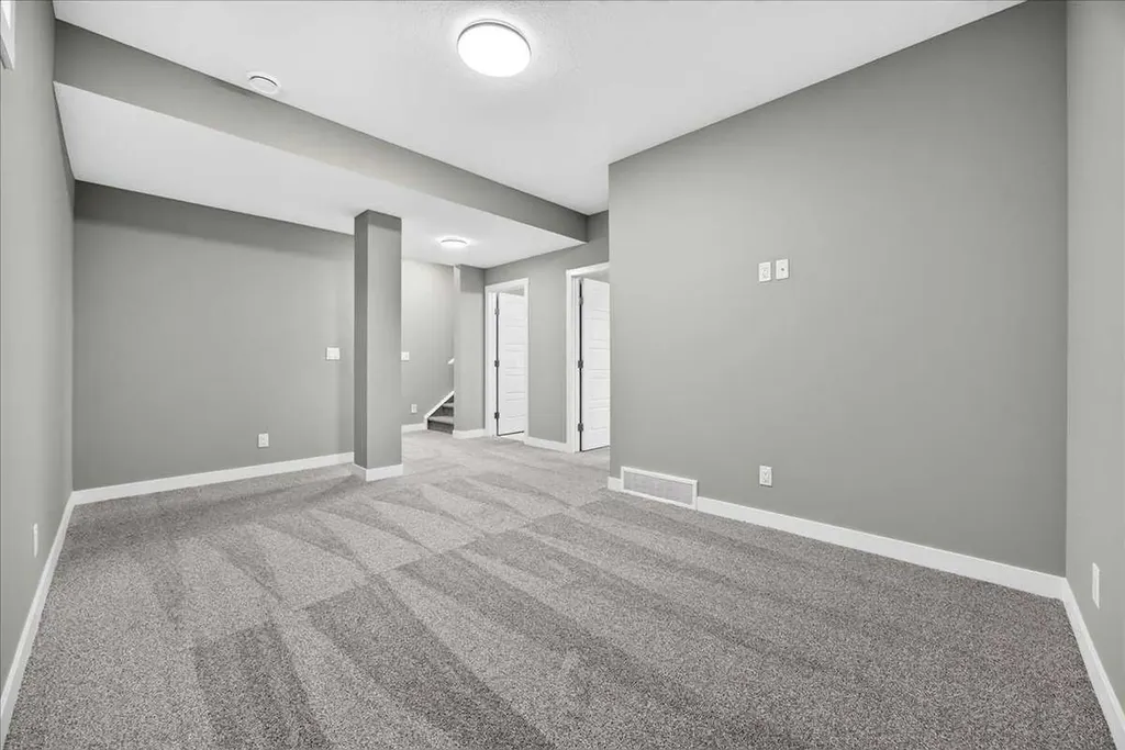 156 Crimson Ridge Place NW Calgary AB T3L0K4