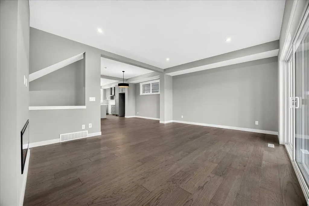 156 Crimson Ridge Place NW Calgary AB T3L0K4