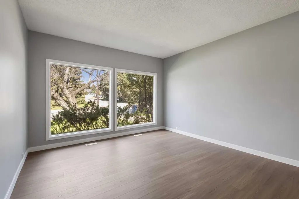 5876 Dalcastle Drive NW Calgary AB T3A 2B6