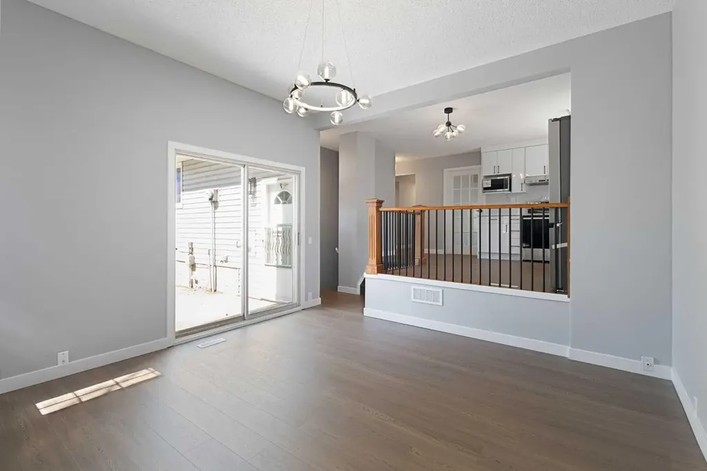 5876 Dalcastle Drive NW Calgary AB T3A 2B6