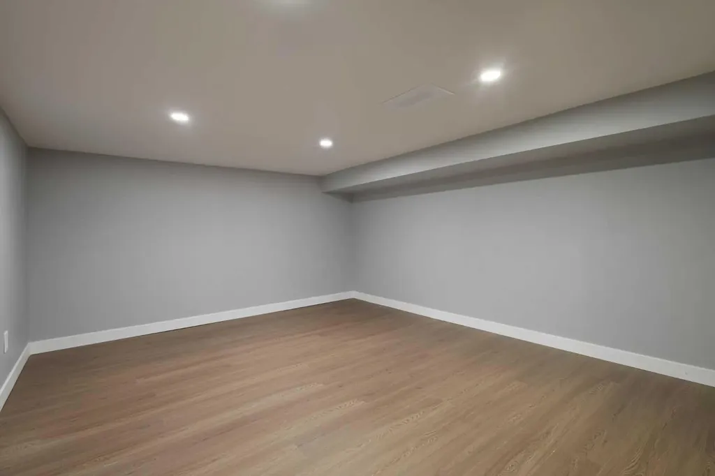 5876 Dalcastle Drive NW Calgary AB T3A 2B6