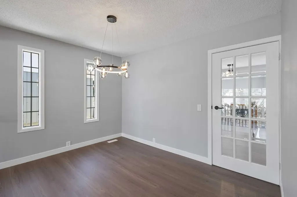 5876 Dalcastle Drive NW Calgary AB T3A 2B6
