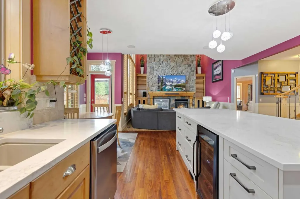 393 Banister Drive Okotoks AB T1S 1W2