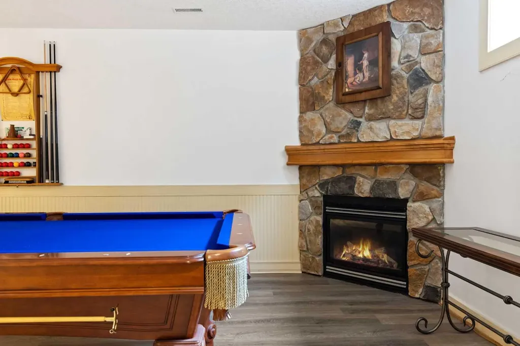 393 Banister Drive Okotoks AB T1S 1W2