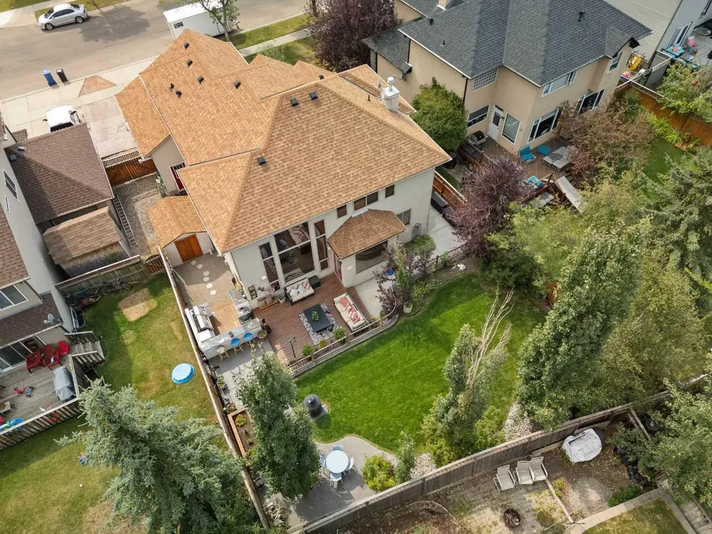 393 Banister Drive Okotoks AB T1S 1W2