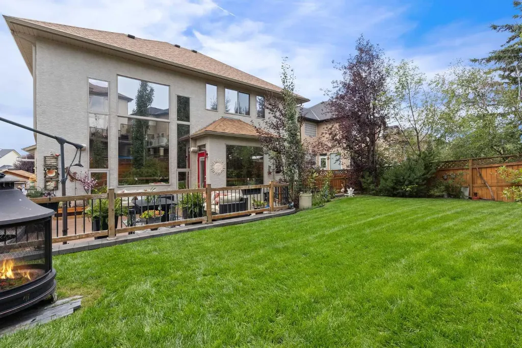 393 Banister Drive Okotoks AB T1S 1W2