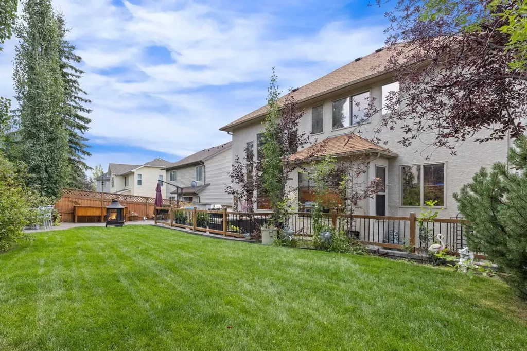 393 Banister Drive Okotoks AB T1S 1W2