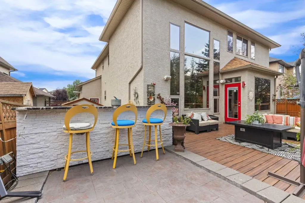 393 Banister Drive Okotoks AB T1S 1W2