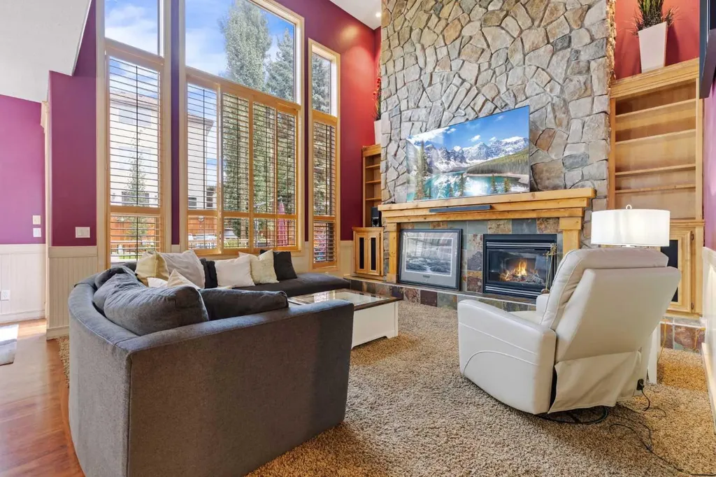 393 Banister Drive Okotoks AB T1S 1W2