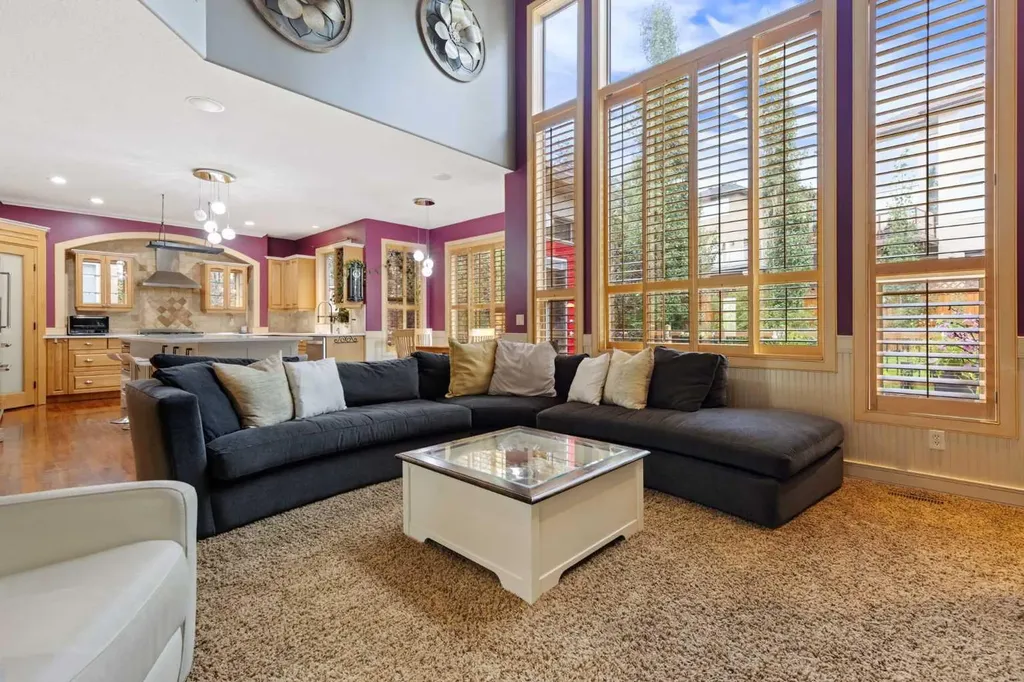 393 Banister Drive Okotoks AB T1S 1W2