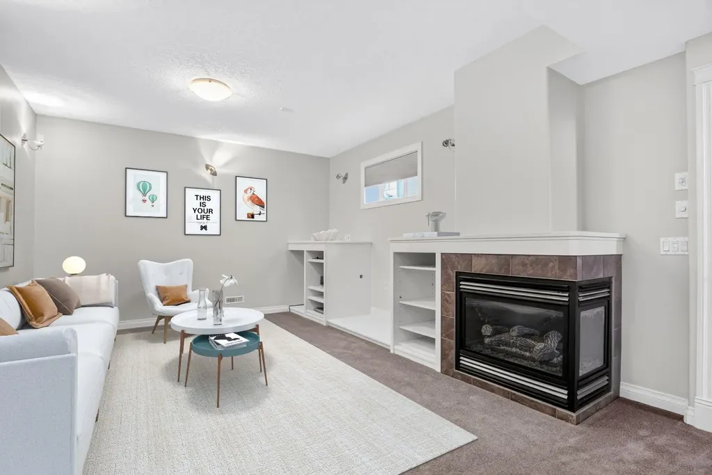 14 Discovery Woods Villas SW Calgary AB T2H5A6