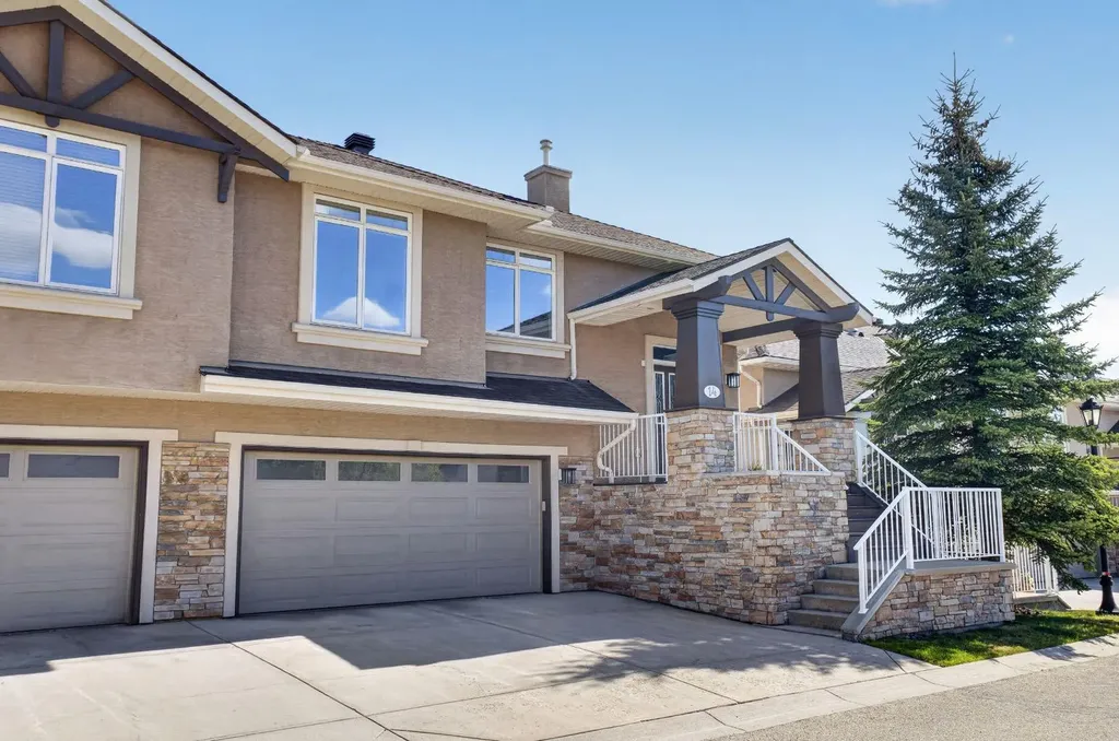 14 Discovery Woods Villas SW Calgary AB T2H5A6