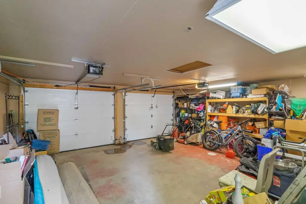 304 Blackthorn Road NW Calgary AB T2K 3S3