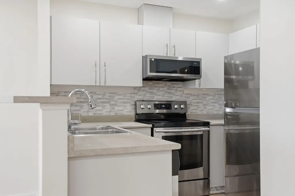 760 Railway Gate SW Airdrie AB T4B 3C5