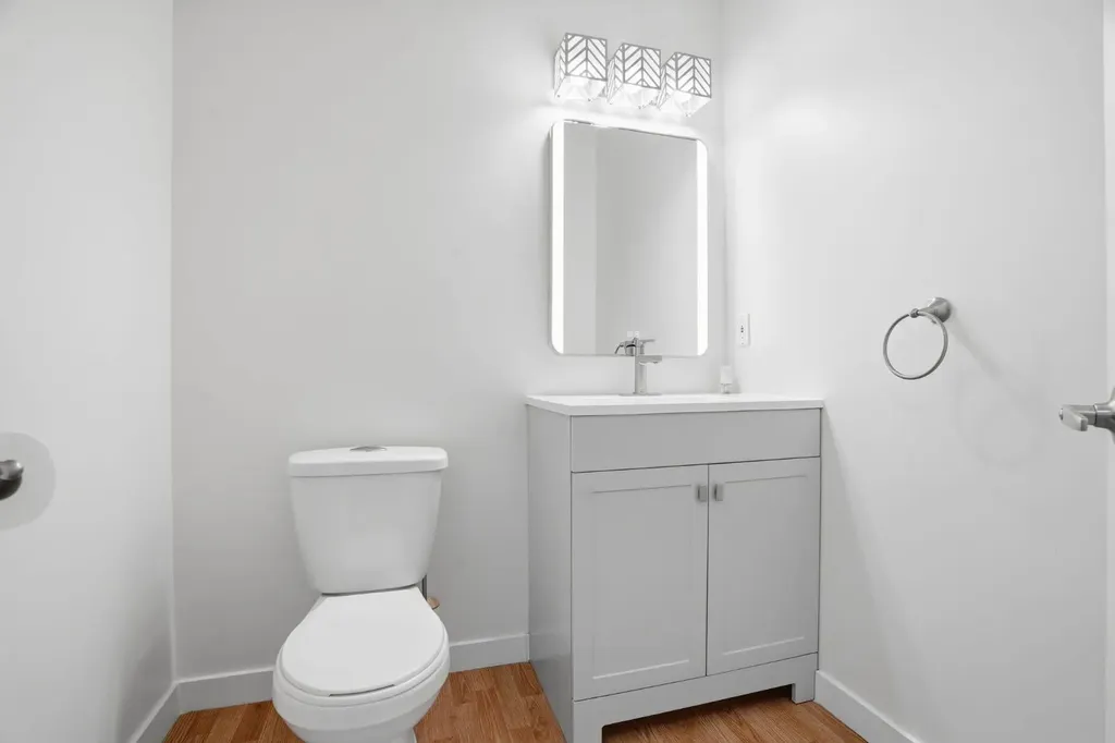 760 Railway Gate SW Airdrie AB T4B 3C5
