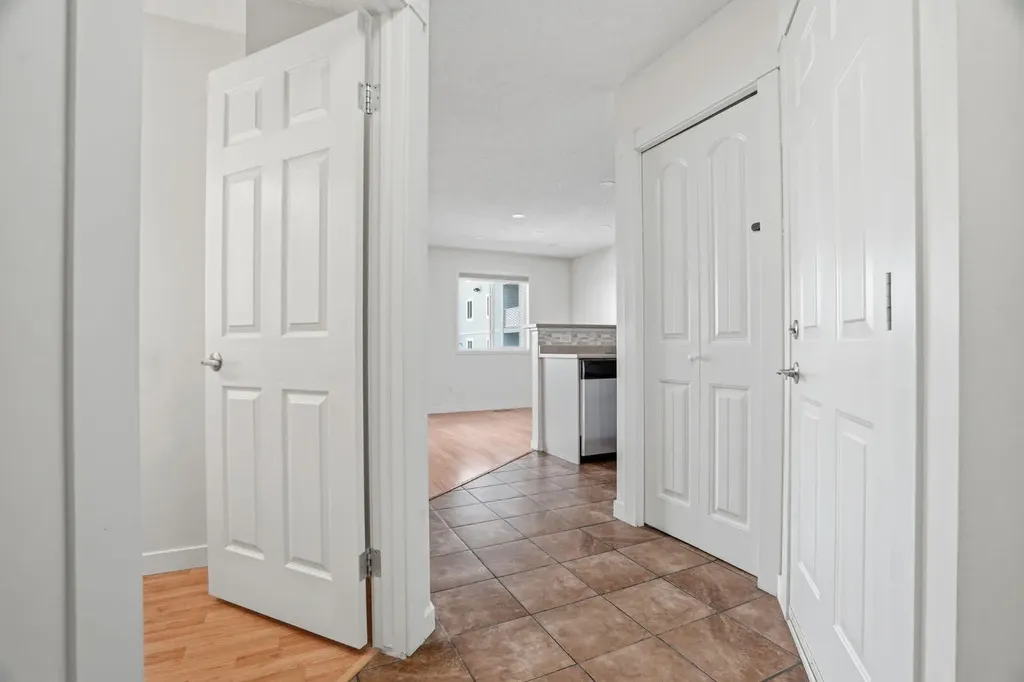760 Railway Gate SW Airdrie AB T4B 3C5